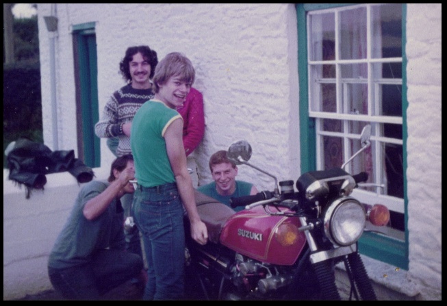 640x433 pixels (109K)